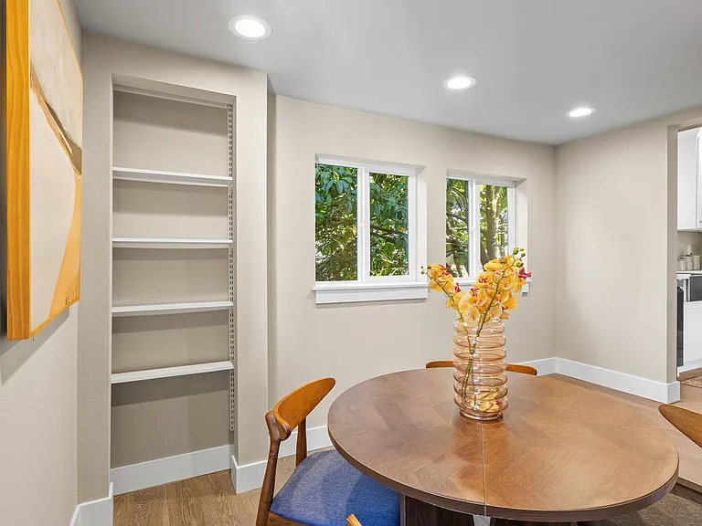 9547 Wallingford Ave N — Photo 23