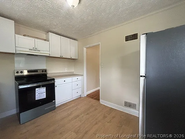 469 McPhee Dr — Photo 4