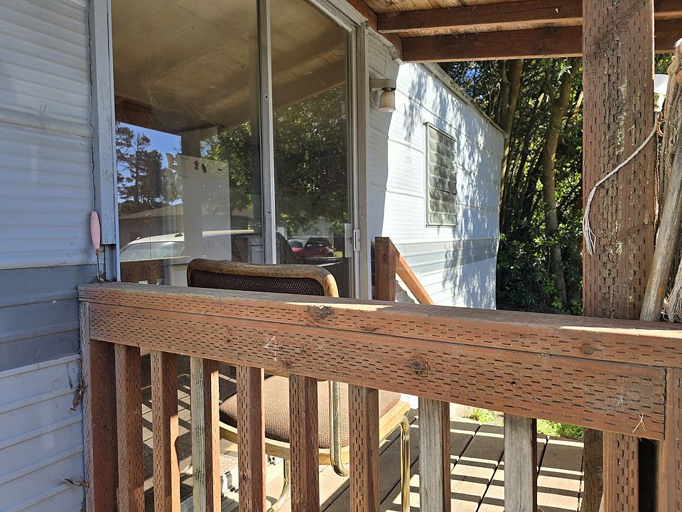 2nd image of 18001 Georges Ln #1
