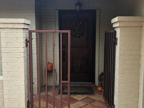 3rd image of 5110 Palm Valley Dr S