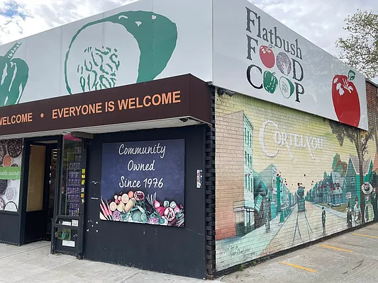 Rented by Pear NYC LLC | media 40