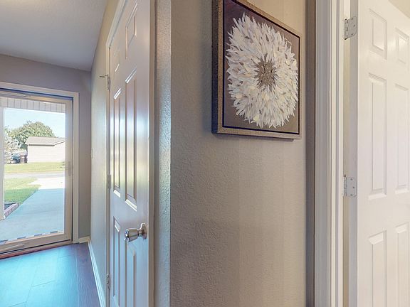 4th image of 8600 Flagstone Way