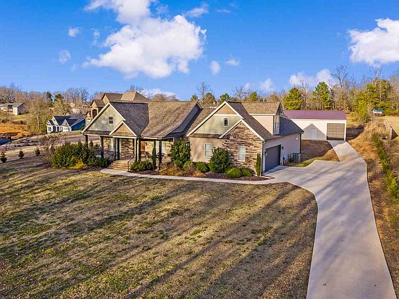 5th image of 114 Blalock Coves Dr