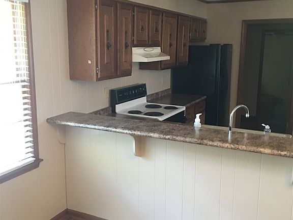 4th image of 73 Hughes Dr