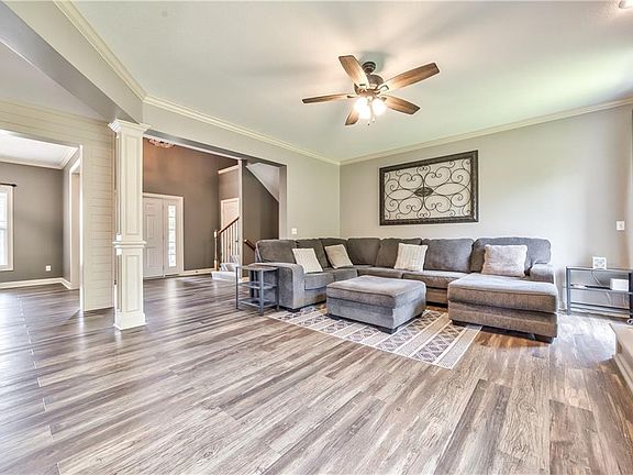 5th image of 24020 W 80th St