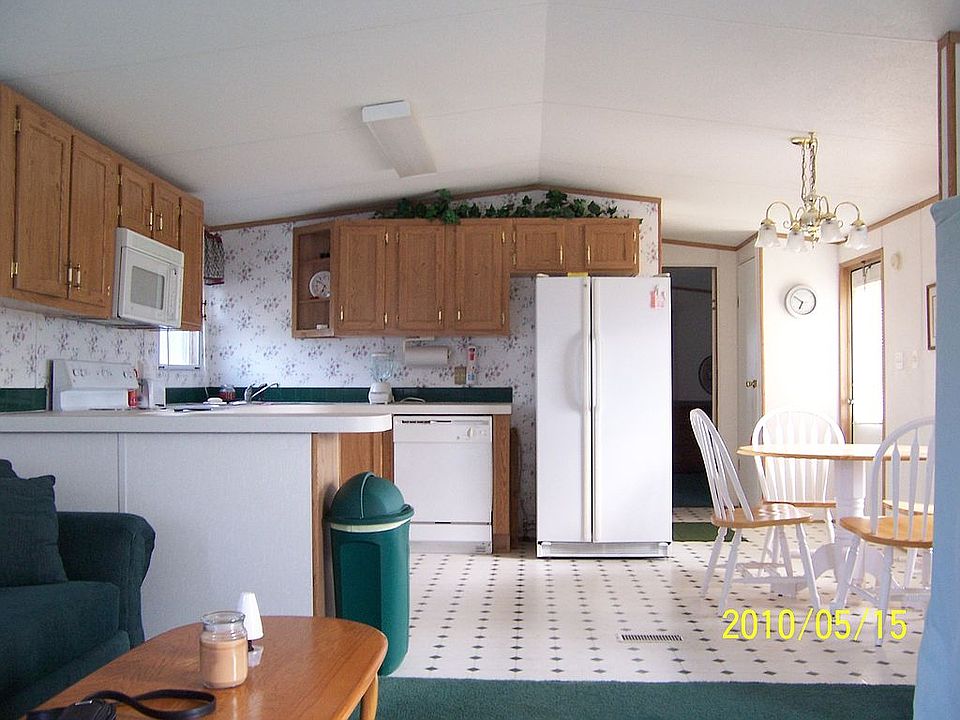 1st image of 401 Arrowhead Dr