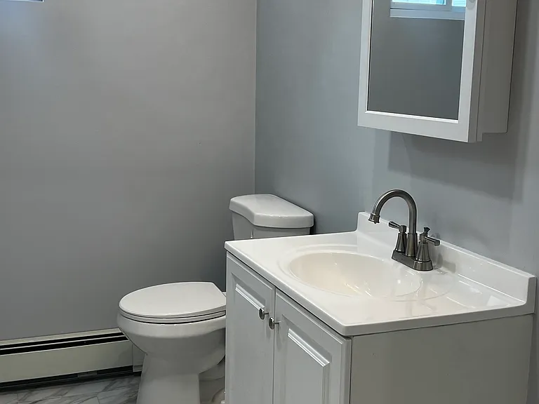185 Suffolk Ave #2 — Photo 9