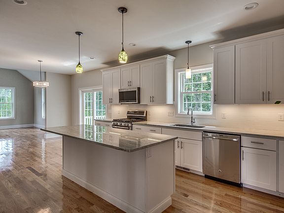 Photos of Similar Property