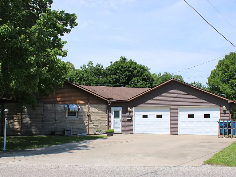 713 S Longview Rd — Photo 3