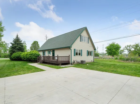 1601 Sandy Creek Rd, Monroe, MI 48162