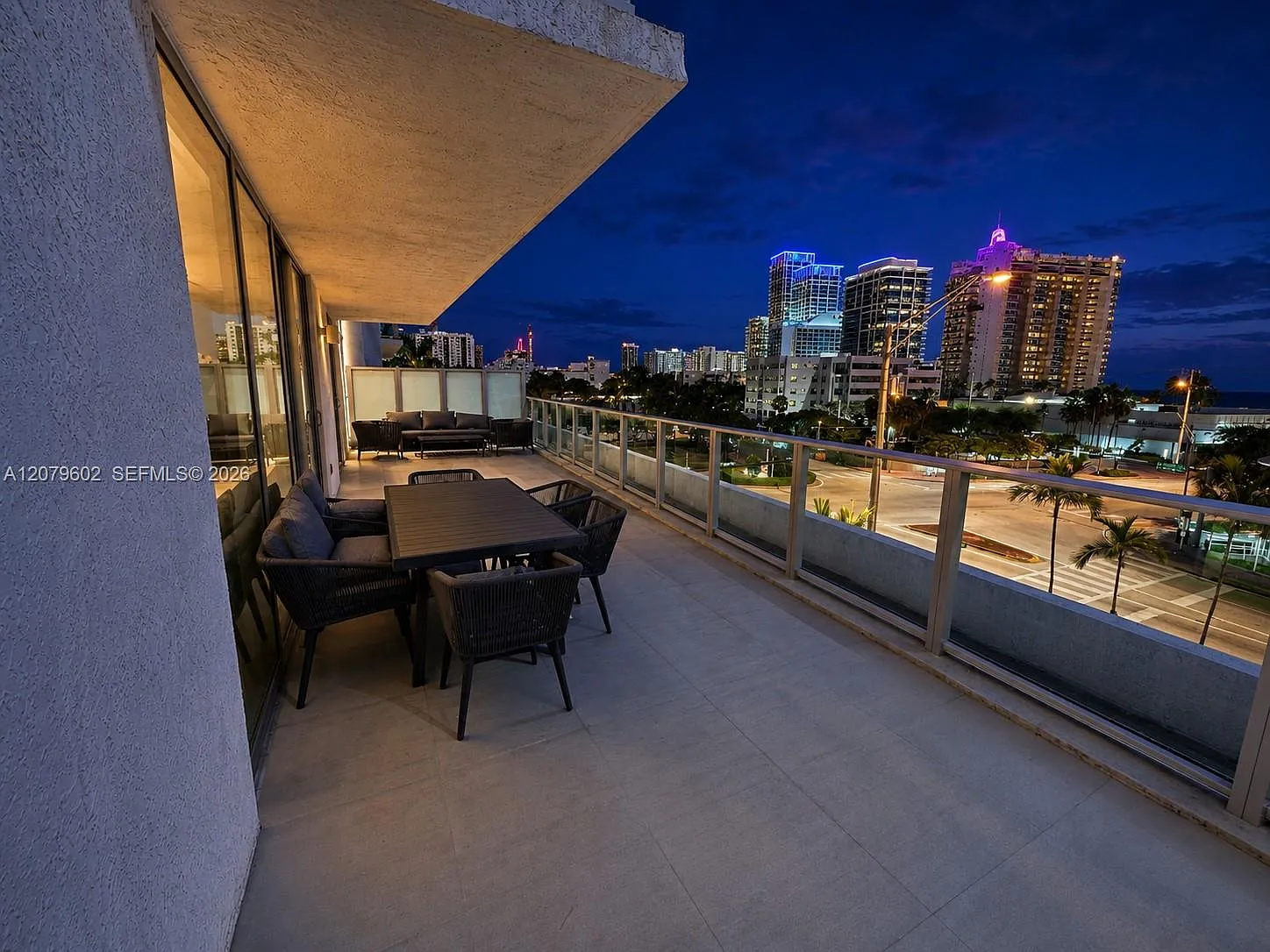 Amd Pl Of 2nd Ocean Front — Photo 2