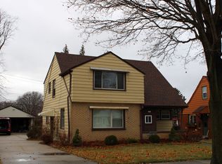 3353 S 71st St, Milwaukee, WI 53219