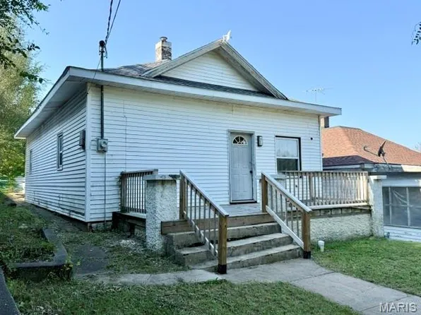 411 Smith St, Hannibal, MO 63401