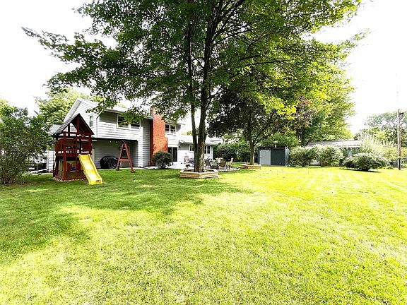 5th image of 3000 Canterbury Dr Lot 82