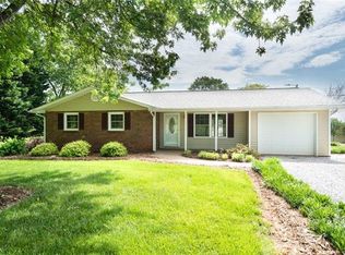 4608 Diamond St, Claremont, NC 28610