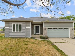 9 Bradbury Ct, Madison, WI 53719