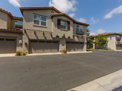 227 Calle Del Sol, Vista, CA, 92083