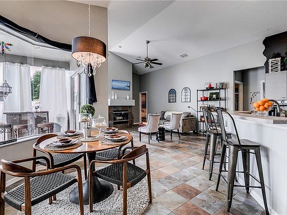 5th image of 1234 Paradise Lake Dr