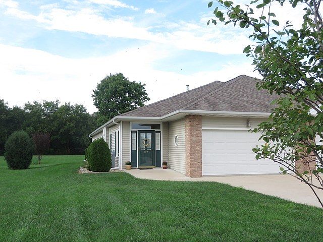 1st image of 307 Bryant Woods Dr
