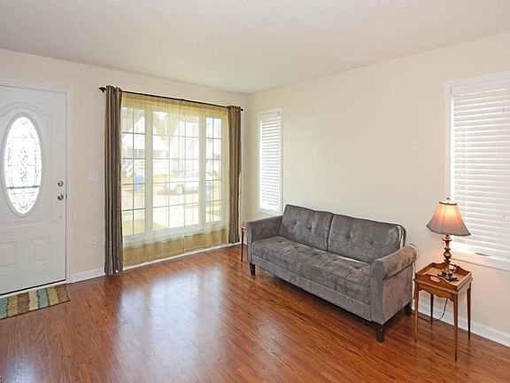 2nd image of 8215 Renwood Dr