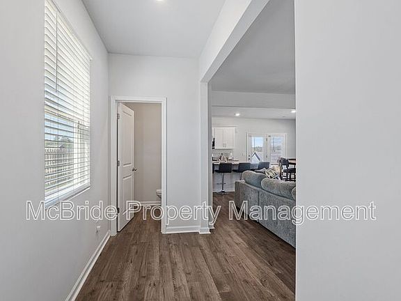 5th image of 3227 Colonel Ct