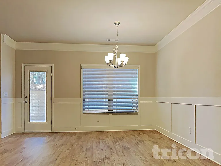 817 Crescent Way — Photo 19