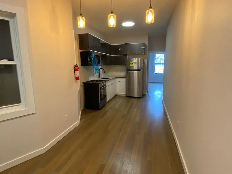 107 Magazine St #2R — Photo 5
