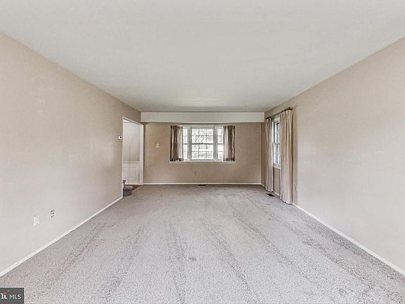 4th image of 12102 Wilmont Turn