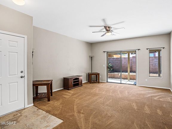 4th image of 218 E Calle Puente Azul