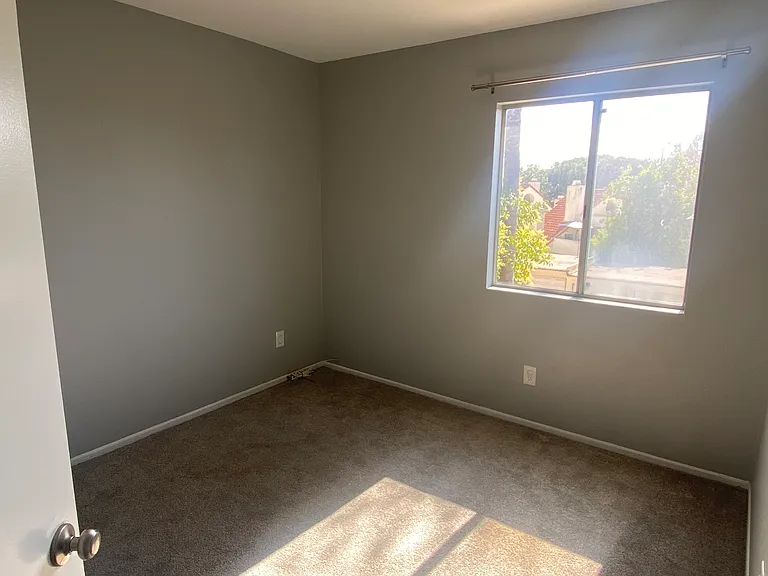 356 Ferrara Way — Photo 7