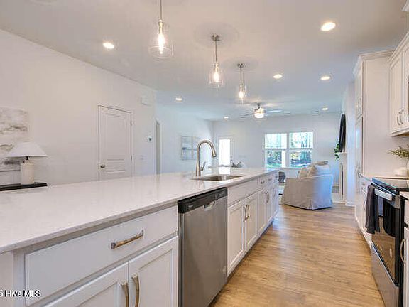 5th image of 9282 National Avenue NE #70