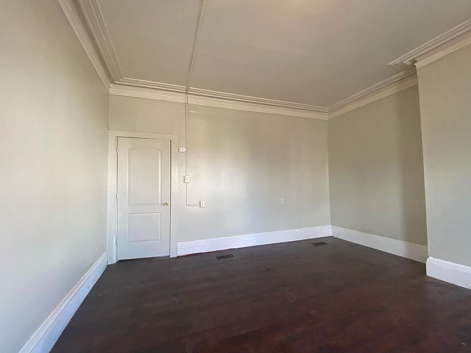 1st image of 318 W Gray St #2