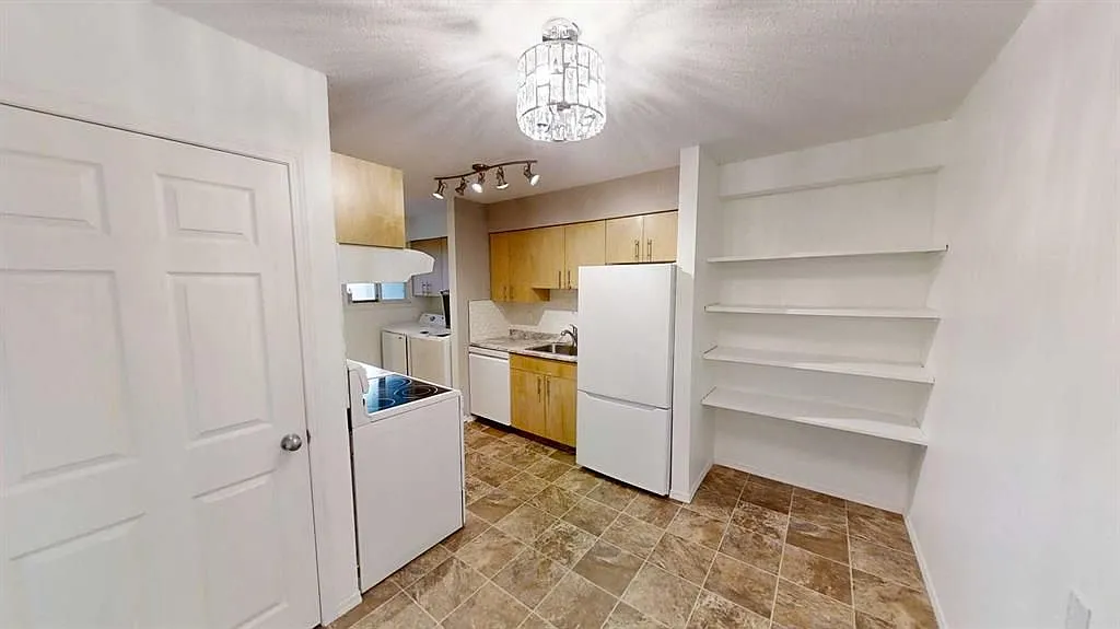 2 bed, 1.0 bath, 948 sqft, $1,800 — Photo 4