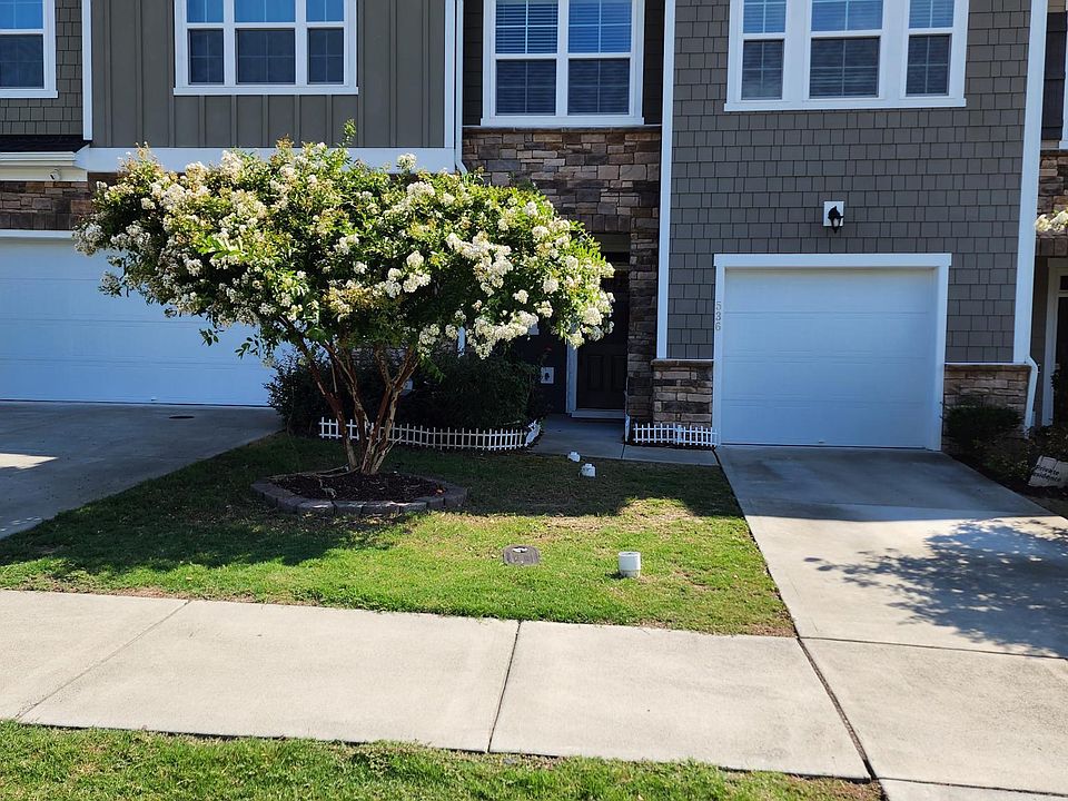 Townhome - Front View
Garage
Single Car Parking