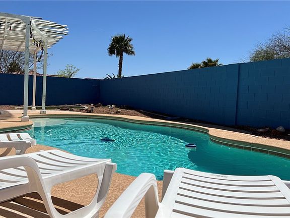 2nd image of 2603 Sweet Leilani Ave