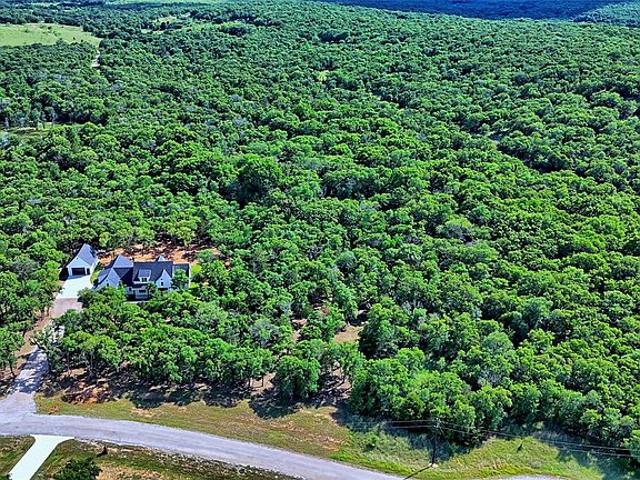 4th image of Oak Cove Ct