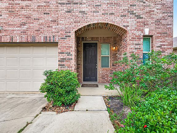 4th image of 22514 Lavender Knoll Ln