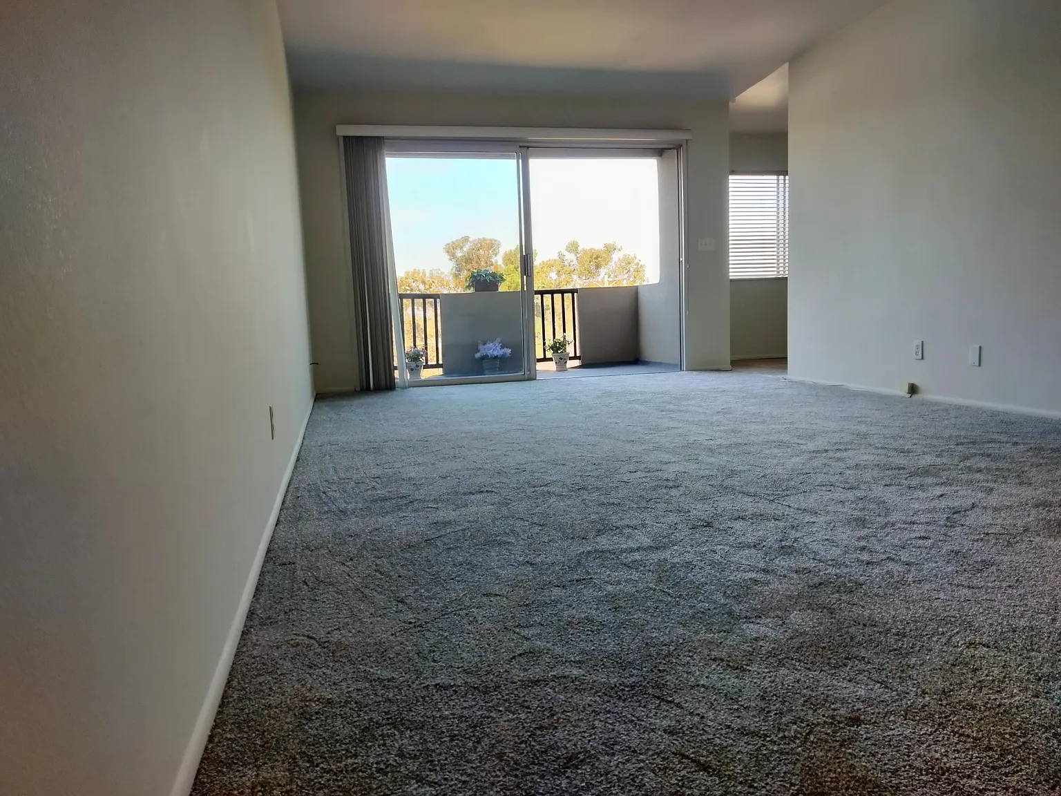 2 bed, 1054 sqft, $2,995 — Photo 2