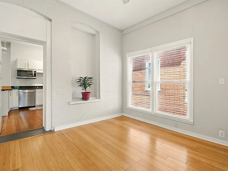 1025 S 1st St #2 — Photo 30