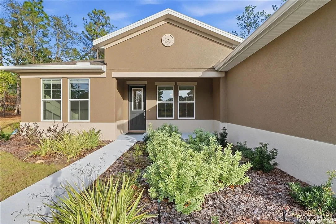 3 bed, 1794 sqft, $2,450 — Photo 3