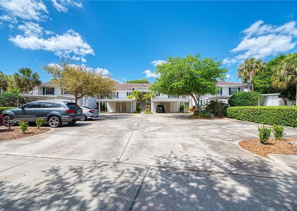 1st image of 821 Montrose Dr #102-13