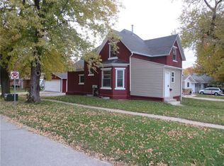 514 Washington St, Pella, IA 50219