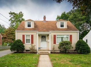 98 Gilman St, Springfield, MA 01118