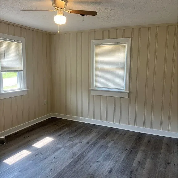 1409 Surry Ave — Photo 13