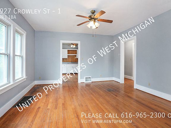 4th image of 1927 Crowley St #1