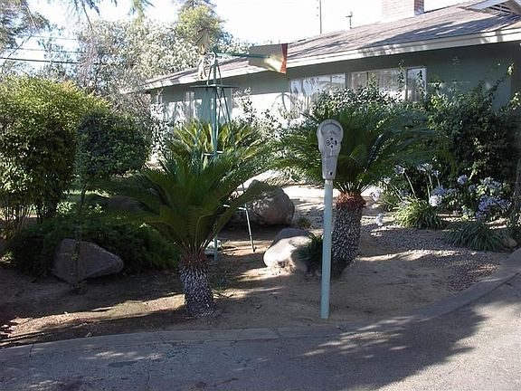 5th image of 2417 W Olive Ave