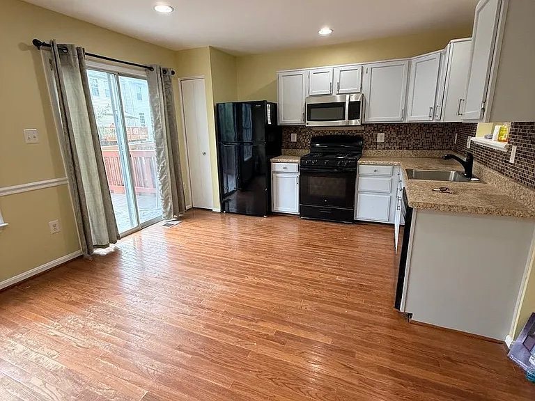 45027 Fellowship Sq — Photo 16