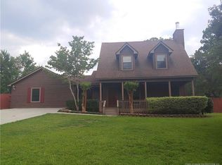 89 Montana Ln, Spring Lake, NC 28390