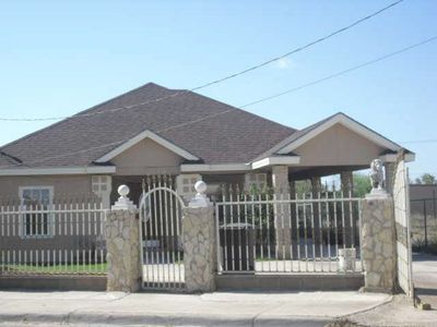 2916 Cedar Dr, Eagle Pass, TX, 78852