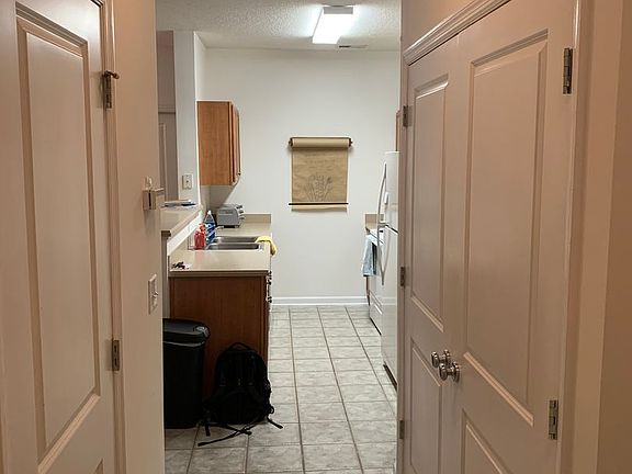 5th image of 2375 S Lumpkin St #4f4cca7fd